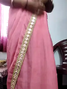 Snapshot of Januhot18 chatting on January 9, 2025, 6:06 am Januhot18 online show from January 9, 2025, 6:06 am