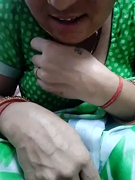 Snapshot of Januhot18 chatting on February 16, 2025, 4:42 am Januhot18 online show from February 16, 2025, 4:42 am