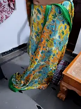 Snapshot of Januhot18 chatting on February 19, 2025, 5:49 pm Januhot18 online show from February 19, 2025, 5:49 pm