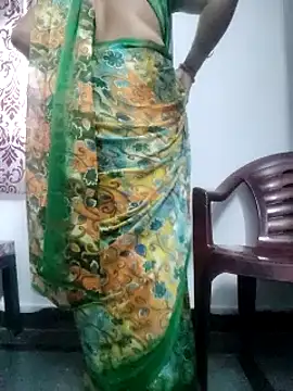 Snapshot of Januhot18 chatting on February 20, 2025, 2:29 am Januhot18 online show from February 20, 2025, 2:29 am