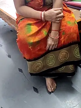 Snapshot of Januhot18 chatting on March 1, 2025, 3:32 am Januhot18 online show from March 1, 2025, 3:32 am