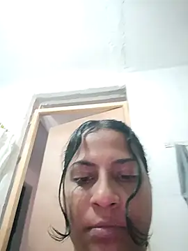 Giselabrunette25 online show from January 18, 2026, 3:27 pm