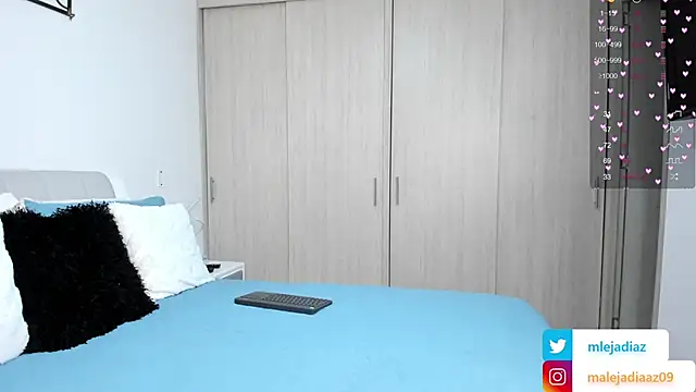 MalejaDiaz  online show from February 18, 2025, 12:37 am