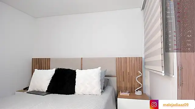 MalejaDiaz  online show from January 17, 2026, 3:50 pm