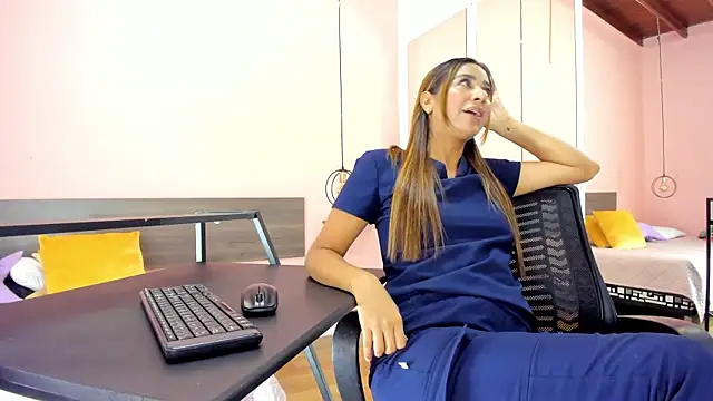 Alana Suares1 online show from January 5, 2026, 9:51 pm