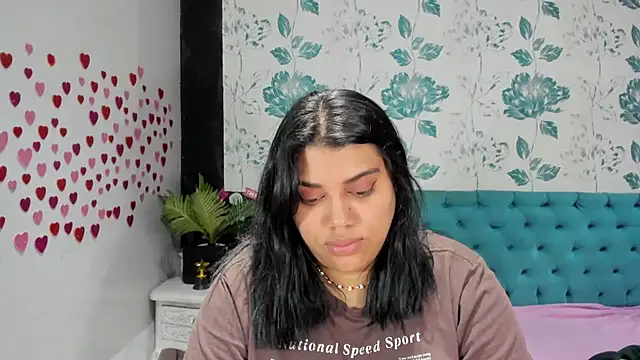 LindaBreeS online show from February 8, 2025, 4:57 pm