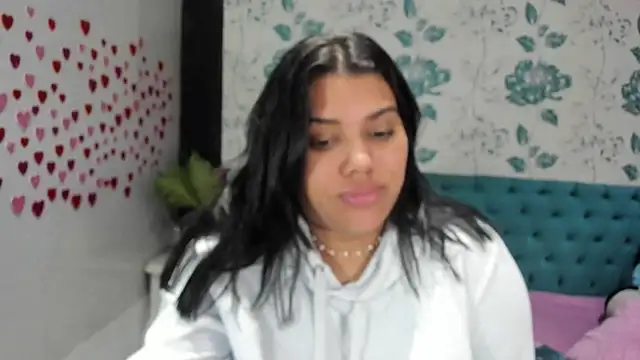 LindaBreeS online show from February 17, 2025, 4:59 pm