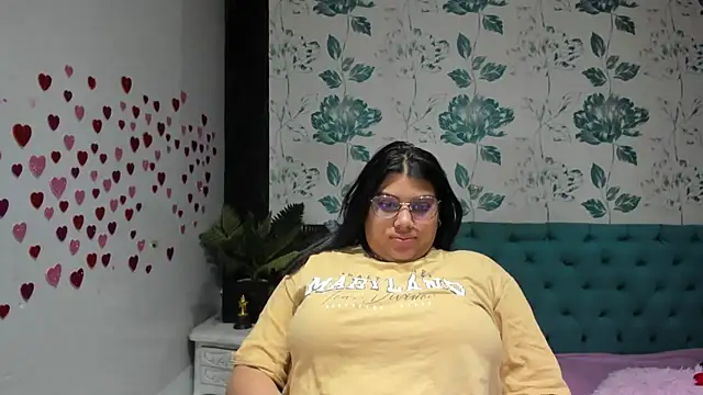 LindaBreeS online show from March 1, 2025, 5:49 pm