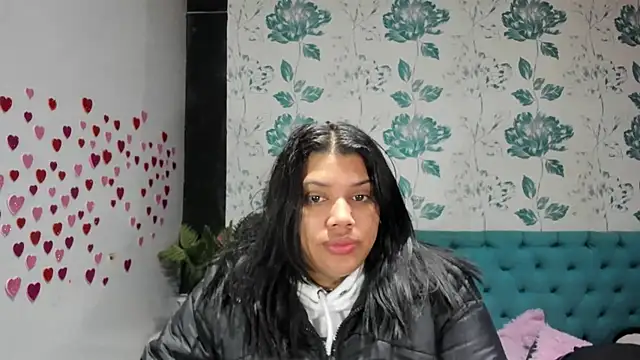 LindaBreeS online show from March 6, 2025, 2:40 pm