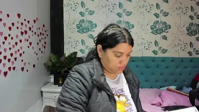 LindaBreeS online show from March 9, 2025, 5:28 pm