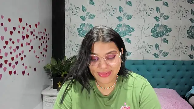 LindaBreeS online show from March 15, 2025, 9:27 pm