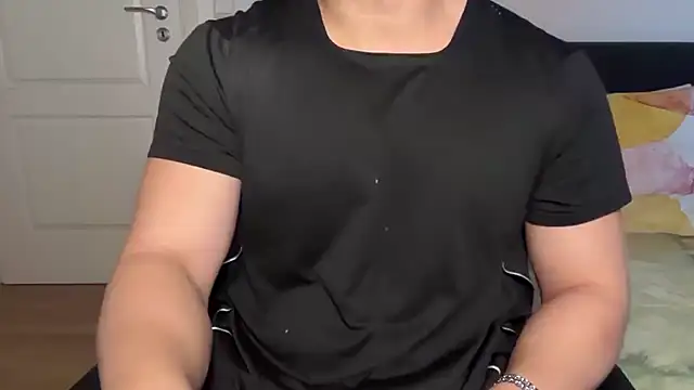 jungcock3210 online show from November 13, 2025, 2:27 pm