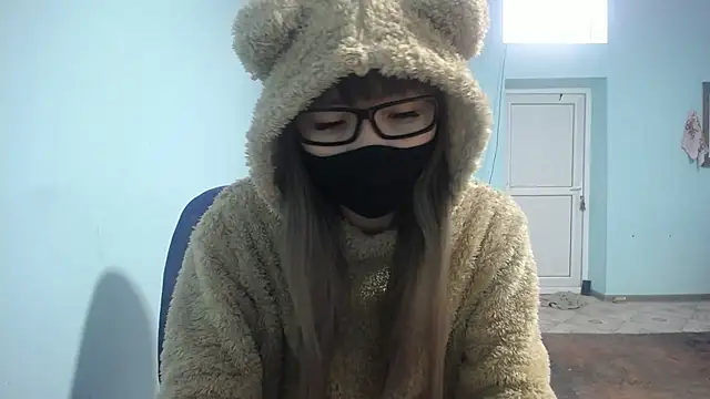 elllaaxx online show from March 3, 2025, 3:30 am