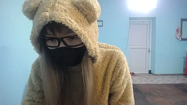 elllaaxx online show from March 21, 2025, 3:55 am