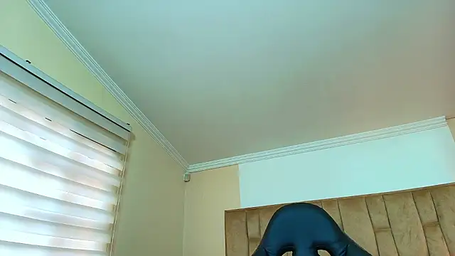 Naughty Kittenm online show from March 2, 2026, 11:39 am