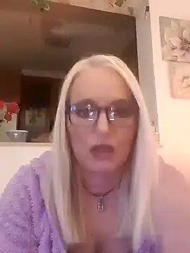 kikkastar online show from January 17, 2025, 8:22 pm