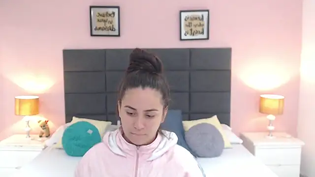 MadisonJenner online show from January 26, 2025, 11:17 am