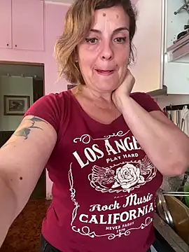 Sunbelxx online show from September 15, 2025, 8:03 am