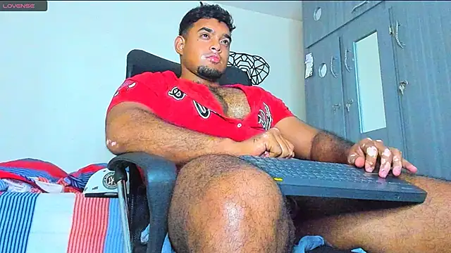 Big furry bear13 online show from December 29, 2024, 7:06 am