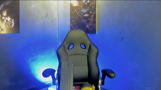 Big furry bear13 online show from September 30, 2025, 5:23 am