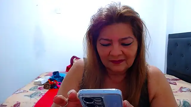 Snapshot of maturehot649 chatting on October 21, 2025, 10:54 pm maturehot649 online show from October 21, 2025, 10:54 pm