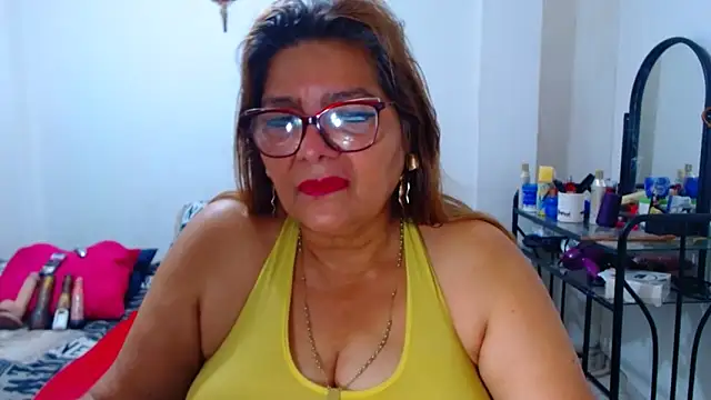 Snapshot of maturehot649 chatting on February 25, 2026, 10:19 pm maturehot649 online show from February 25, 2026, 10:19 pm