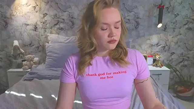 Aurora Golden1 online show from March 31, 2026, 1:40 am