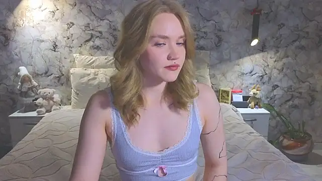 Aurora Golden1 online show from April 6, 2026, 3:26 am