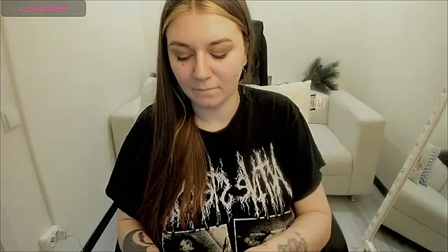 Snapshot of AlisaBacker chatting on December 26, 2024, 10:41 pm AlisaBacker online show from December 26, 2024, 10:41 pm