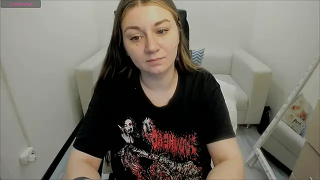 Snapshot of AlisaBacker chatting on January 28, 2025, 8:04 pm AlisaBacker online show from January 28, 2025, 8:04 pm