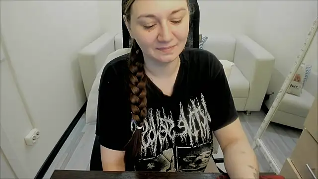 Snapshot of AlisaBacker chatting on March 8, 2025, 3:06 am AlisaBacker online show from March 8, 2025, 3:06 am