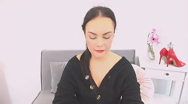 KendalNew online show from December 19, 2024, 5:08 pm