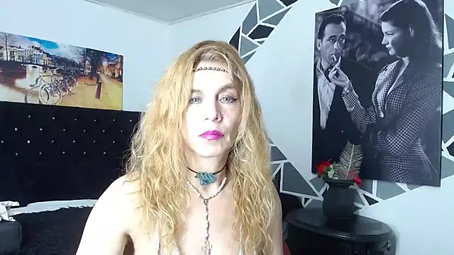 Kyza Ryan online show from October 6, 2025, 10:40 pm