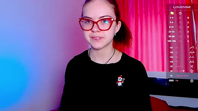 Snapshot of Sarah_HS chatting on January 6, 2025, 8:03 am Sarah HS online show from January 6, 2025, 8:03 am