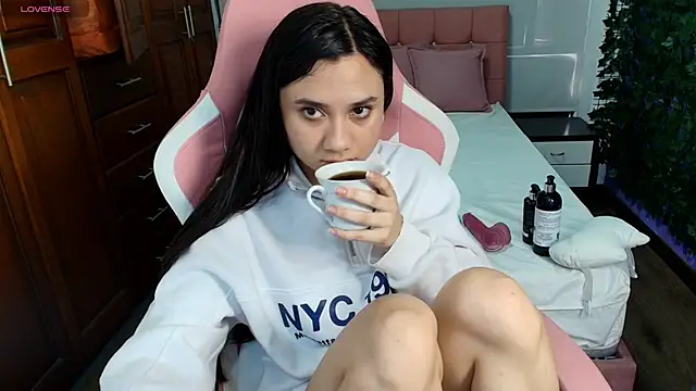 emmars  online show from September 12, 2025, 11:54 am