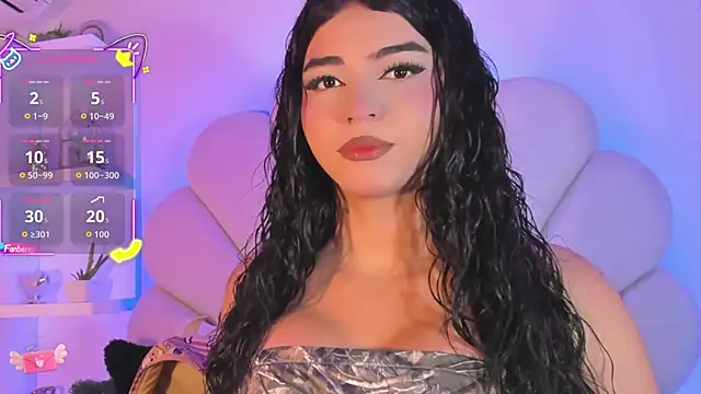 Summer walkerr online show from November 17, 2025, 12:44 pm