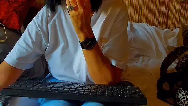 shannon4u online show from June 8, 2026, 8:26 am
