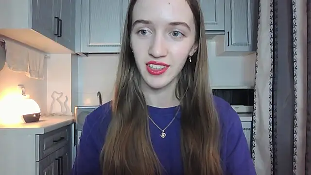 leslie my lovee online show from September 29, 2025, 7:08 pm