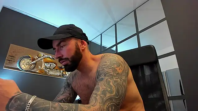 AronGrant online show from February 2, 2025, 8:57 am