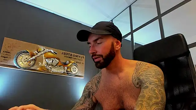 AronGrant online show from October 13, 2025, 10:04 am