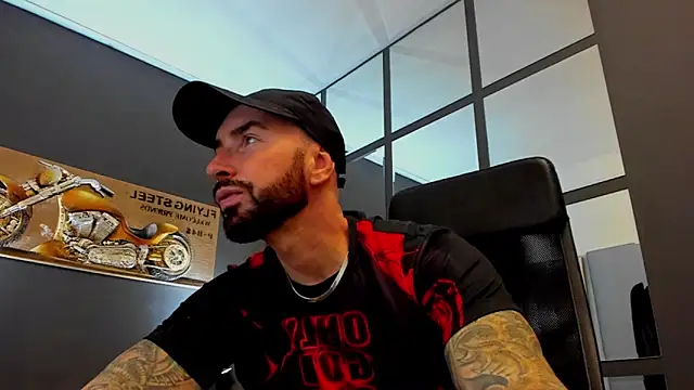 AronGrant online show from October 26, 2025, 10:32 am