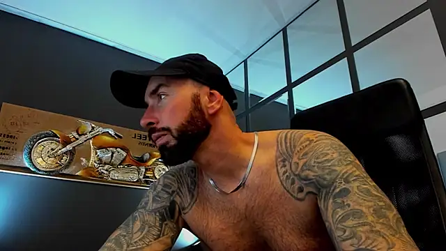 AronGrant online show from November 26, 2025, 9:32 am