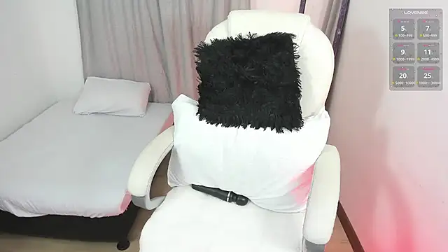 Snapshot of lorena_5 chatting on February 4, 2025, 2:39 am lorena 5 online show from February 4, 2025, 2:39 am