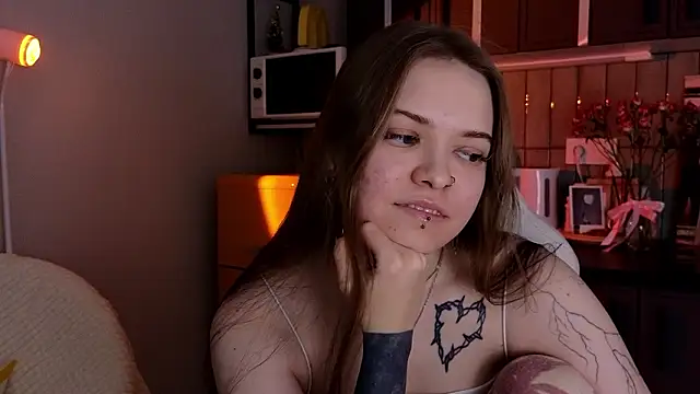 doll lol  online show from February 28, 2026, 5:36 pm