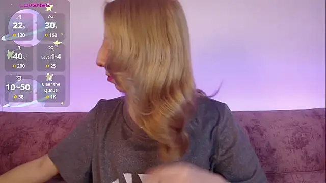 Miiaa doll online show from October 25, 2025, 12:29 am