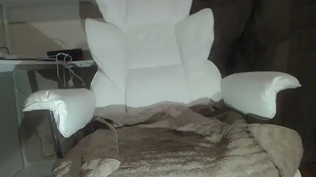 Snapshot of Tecsavy chatting on February 17, 2026, 1:02 am Tecsavy online show from February 17, 2026, 1:02 am