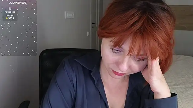 Snapshot of Gray_swann chatting on January 13, 2025, 9:52 pm Gray swann online show from January 13, 2025, 9:52 pm