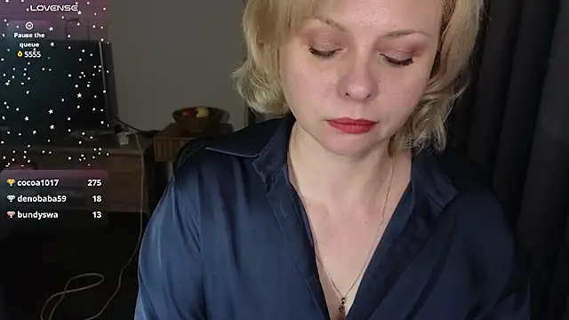 Snapshot of Gray_swann chatting on February 5, 2025, 1:00 pm Gray swann online show from February 5, 2025, 1:00 pm