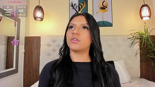 NicolleeEvanss online show from February 24, 2025, 12:05 pm