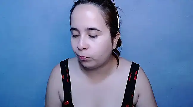 Snapshot of SubLayla01 chatting on January 30, 2025, 6:21 pm SubLayla01 online show from January 30, 2025, 6:21 pm